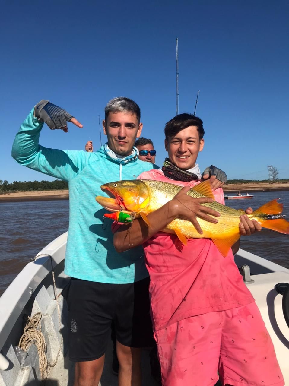 PESCARIA NO RIO URUGUAI, CONCRDIA, ARGENTINA, LA ZONA, BOCA DA BARRAGEM, SALTO GRANDE, SALTO CHICO