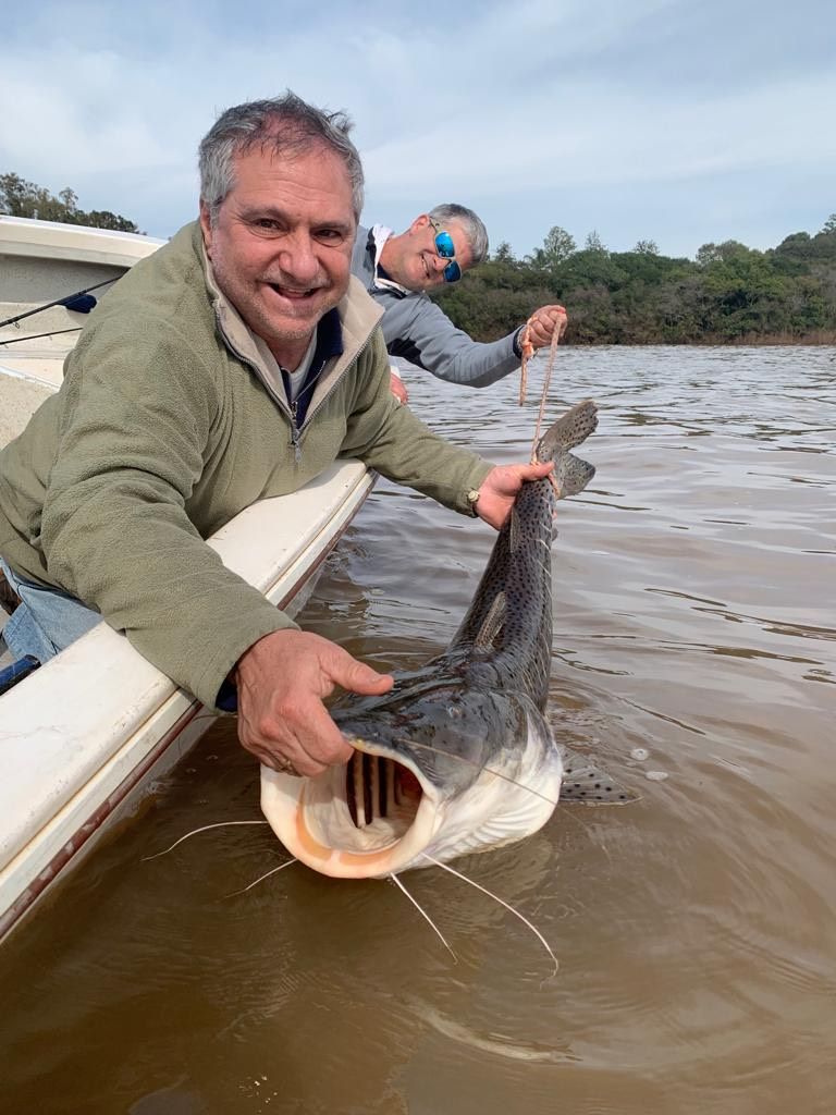 PESCARIA NO RIO URUGUAI, CONCRDIA, ARGENTINA, LA ZONA, BOCA DA BARRAGEM, SALTO GRANDE, SALTO CHICO